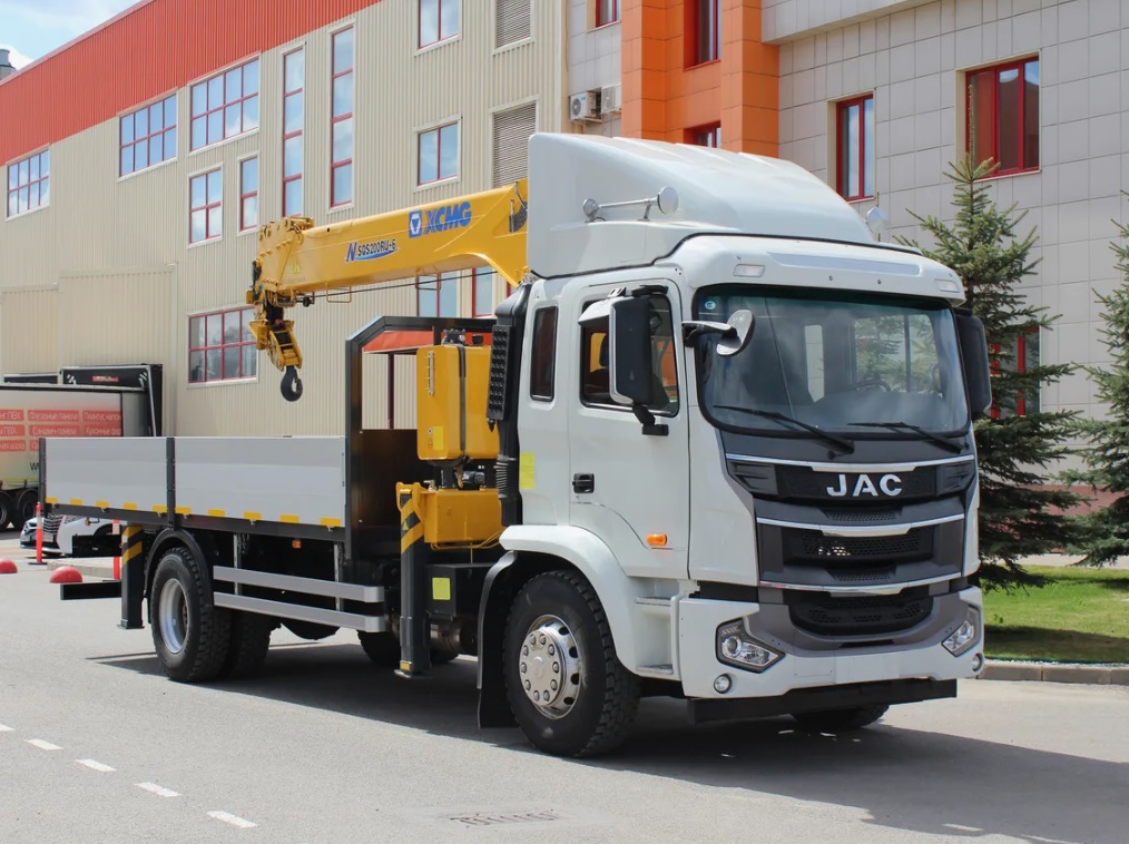Автокран JAC N200